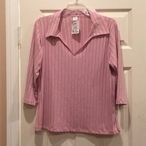 Julie’s Closet v-neck collared 3/4 sleeve top